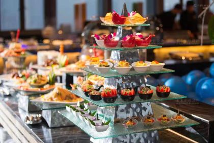 開臣國際酒店四季餐廳