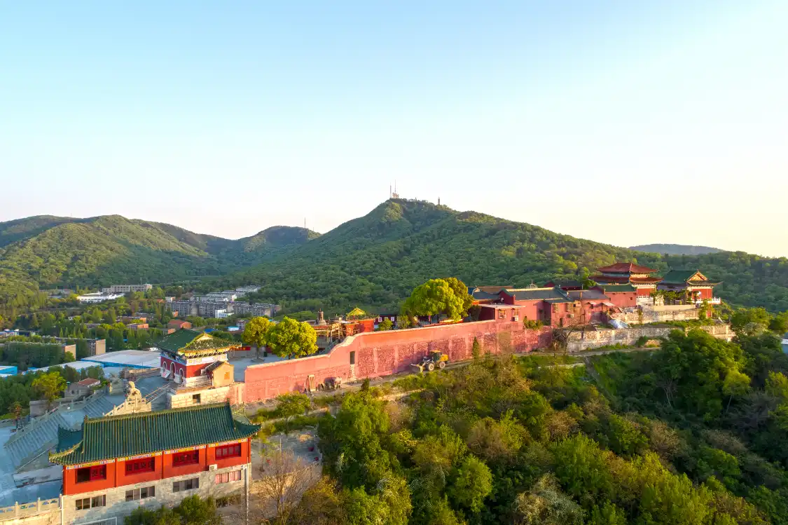 Hotels near Taoist Temple in Zhenwu Mountain