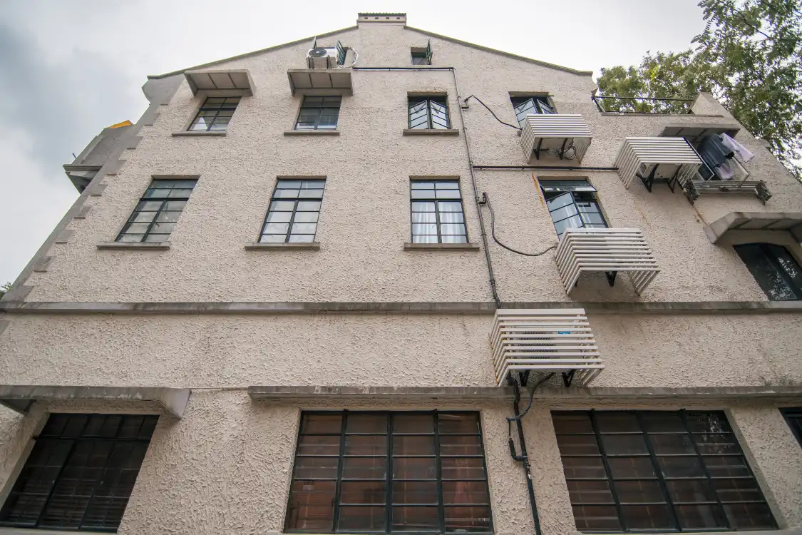 Hotels near Former Residence of Qian Xuesen