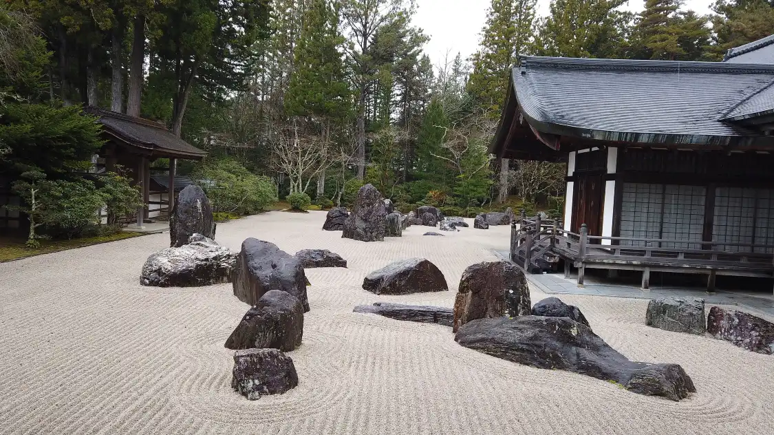 Hotels near Kongobu-ji