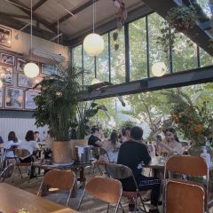 OMETHING DINING BAR User Photo