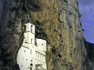 Monastère d'Ostrog