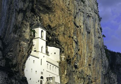 Monastère d'Ostrog