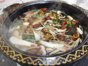 王牛牛·鲜切牛肉汤锅·涮烤
