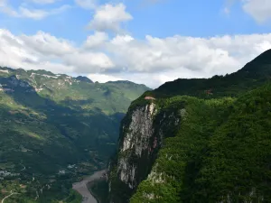 尼珠河大峡谷