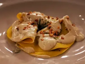 Aromi Restaurant & Cocktail Bar