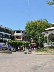 Plaza Álvarez