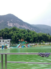 玫瑰谷水上樂園