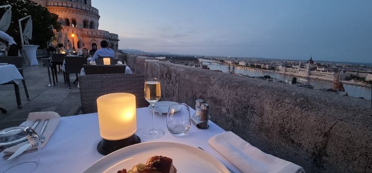 Halaszbastya Restaurant