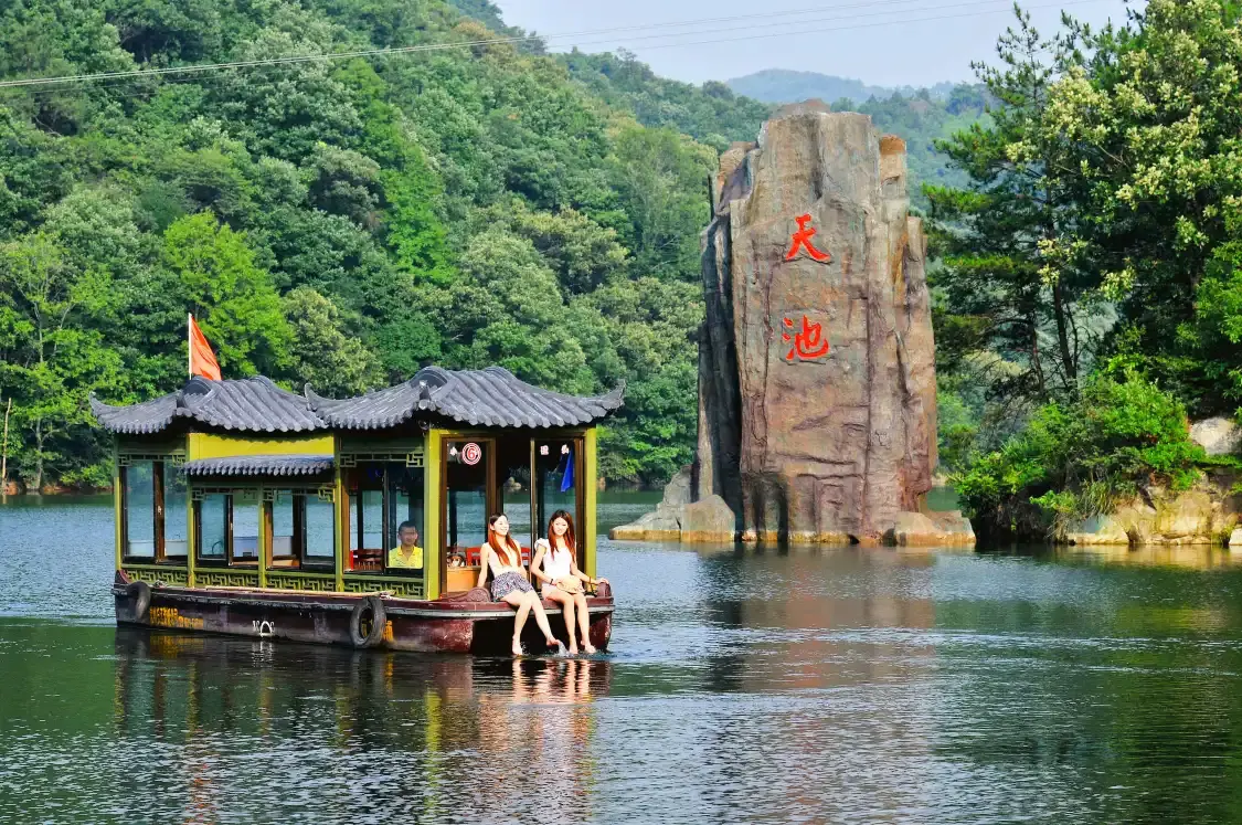 Hotel in zona Mulan Heaven Lake