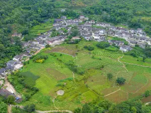 Yubululu Tiankeng Scenic Area