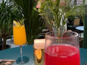 猛虎玫瑰·鲜花西餐厅(长嘉汇江景店)
