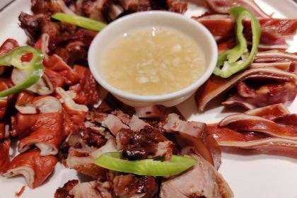 孙掌勺鱼头泡饼(怀特店)