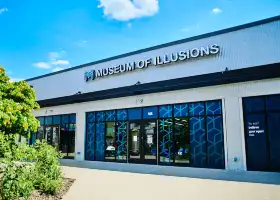Museum of Illusions - St. Louis