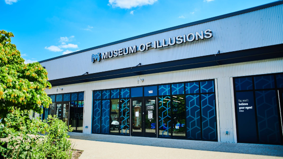 Museum of Illusions - St. Louis