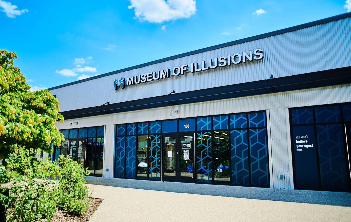 Museum of Illusions - St. Louis