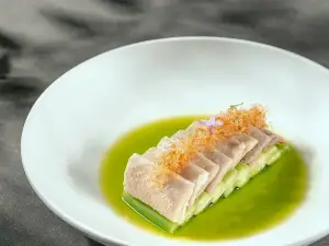 YANLAIXUAN
