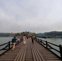 สะพานมอญ สะพานไม้ที่ยาวที่สุดในประเทศไทย