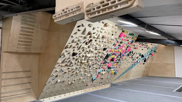 Rainbow Rocket Central Climbing Centre