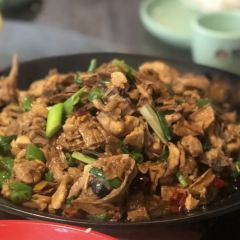 谢三姐啤酒鱼(银子岩店) User Photo