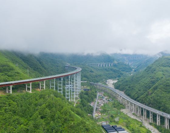 雅西 自由行套票