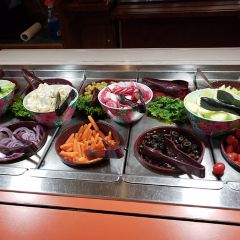 The Grove Buffet 여행 사진