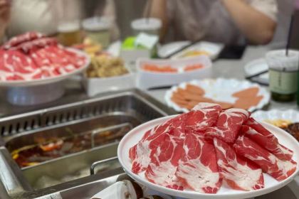 巴里岛假日酒店(丹凤丹江国家湿地公园店)·巴蜀老火锅