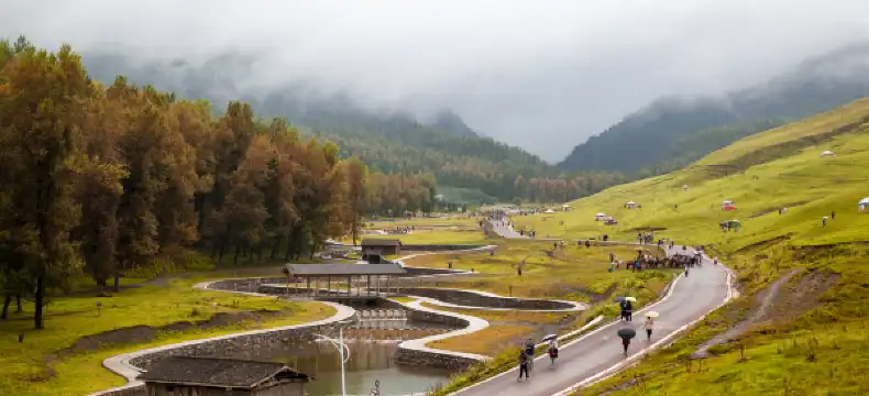 Hotels in Kangle County