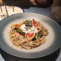 GastroClub Karman 여행 사진