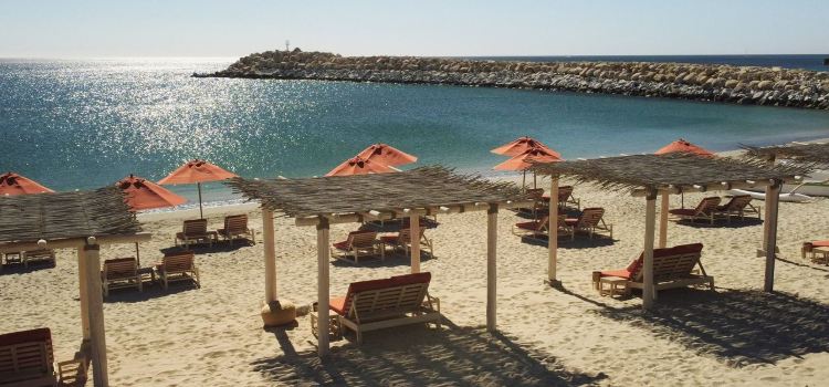 Veleros Beach Club
