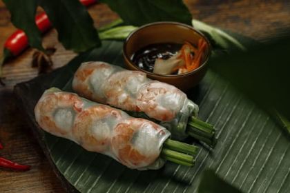 V CORNER Vietnamese Bistro & Bar