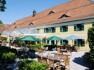 Forsthaus Wörnbrunn I Restaurant I Veranstaltungen I Hotel I Terrasse