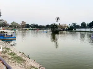 Chaman Zar Askari Lake Park