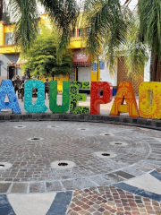 Giant Tlaquepaque Letters