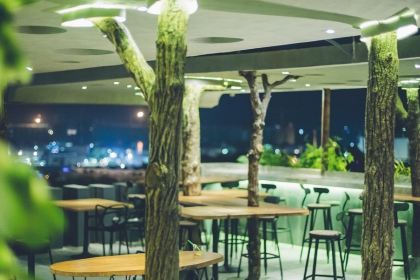 VEHAA | Restaurant & Bar