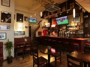 Coat of Arms Bar and Restaurant