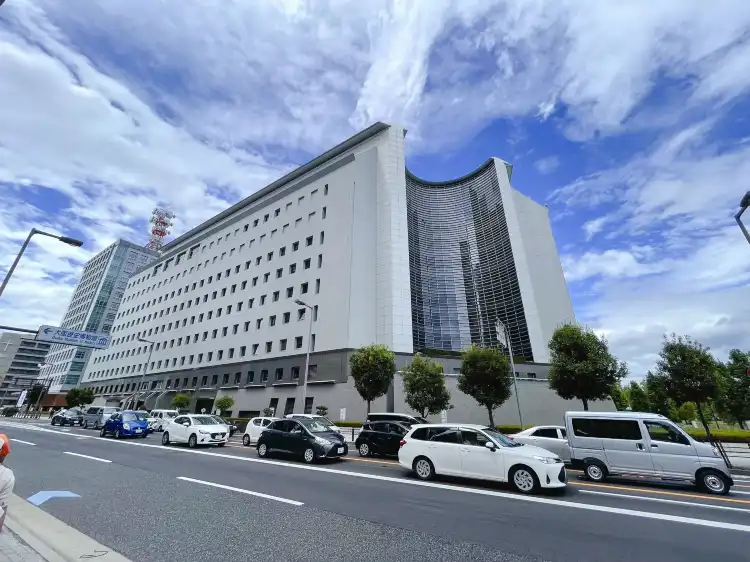 Các khách sạn gần Osaka Prefectural Police