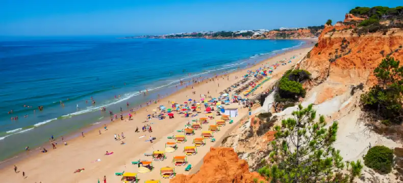 Hotels near Praia da Balaia