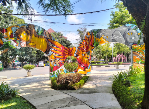 Compare 5 airports near South Semarang