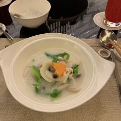 ZHUO YUE XUAN User Photo