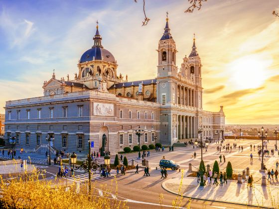 Catedral de Sta Maria la Real de la Almudena