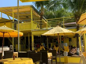 Yellow Beach Cafe