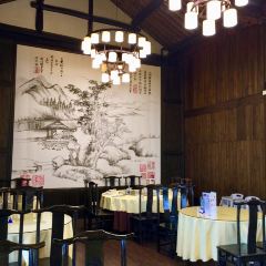 ER QUAN YUAN User Photo