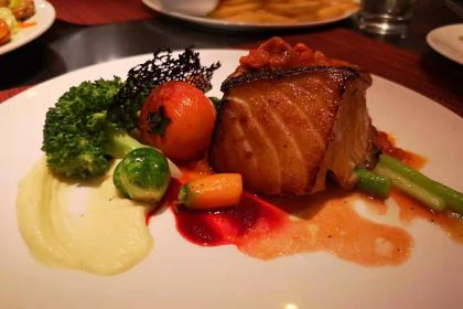 Tony and Joe's Seafood Place