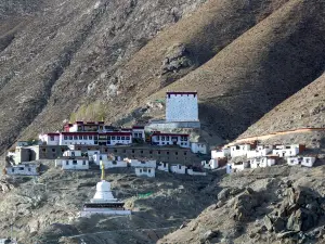 Tombs of Tibetan King