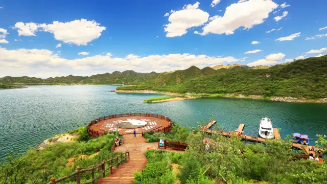 Yishui Lake