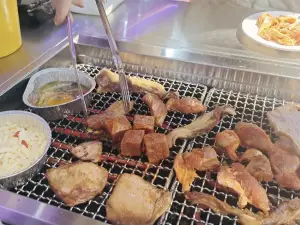 小猪查理川式自助烤肉(三和购物广场店)