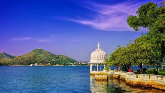 Fateh Sagar Lake