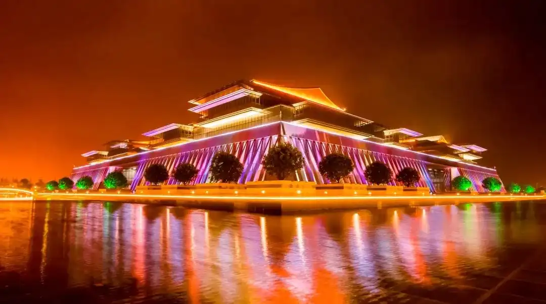 Hotels near Lanshan District Cultural Service Center