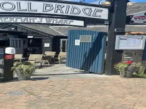 The Toll Bridge Restaurant & Bar